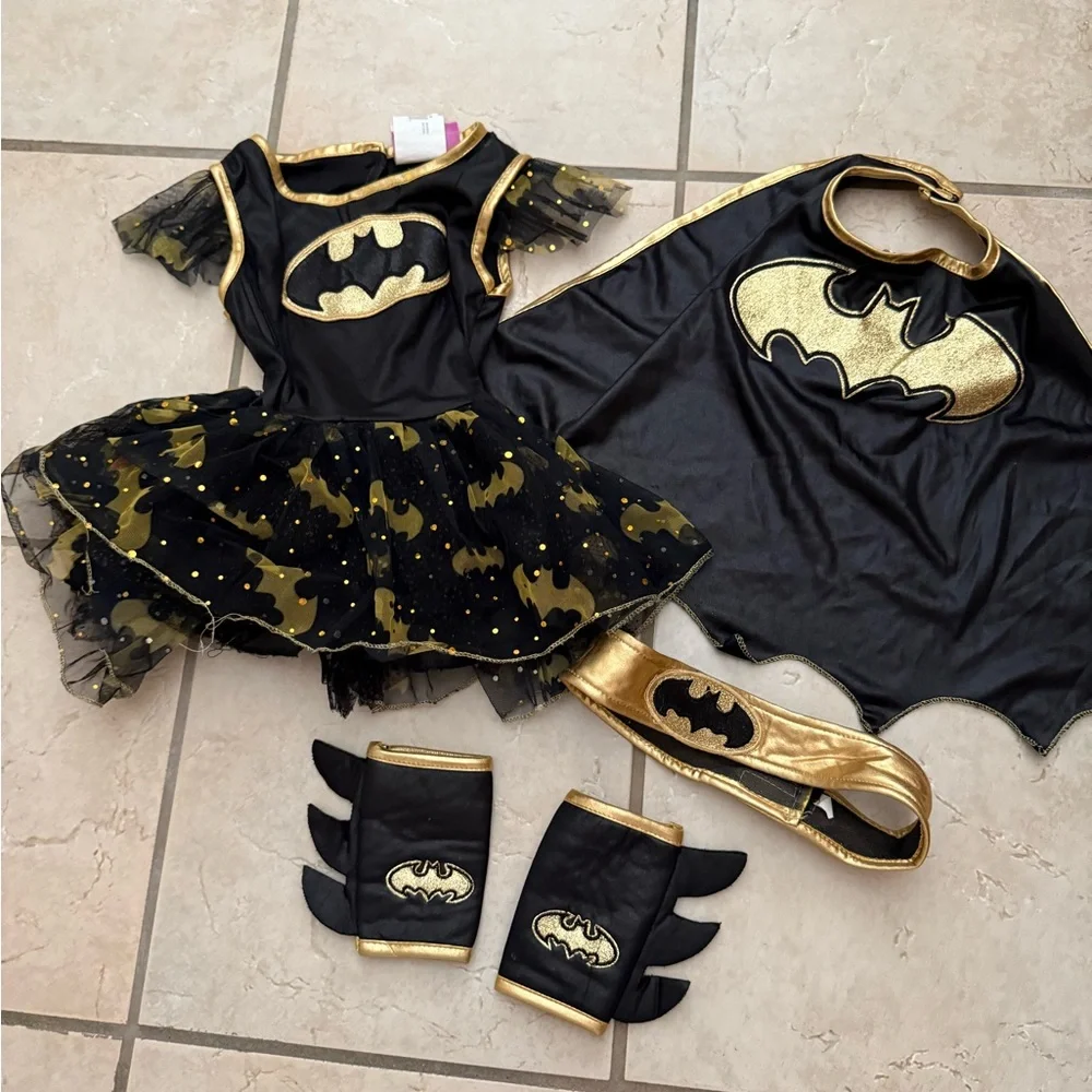 Girl’s batgirl costume size XS Rubie’s brand - Picture 4 of 6